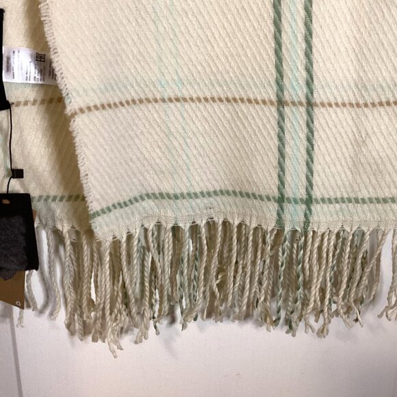 NWT Vero Moda Women's Long Plaid Blanket Scarf Wrap Shawl Fringe Winter Warm - Picture 3 of 5